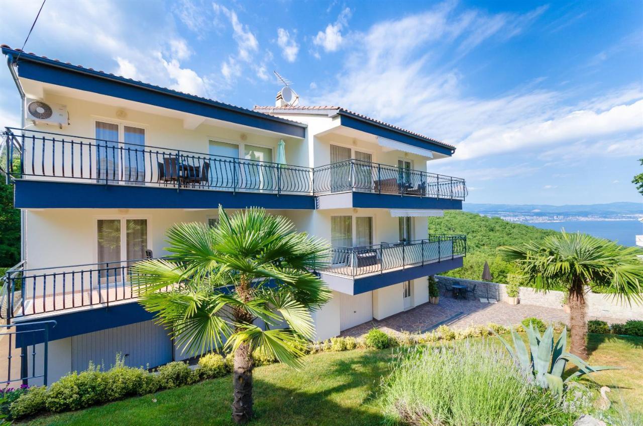 Apartments Marijana Ičići Екстериор снимка