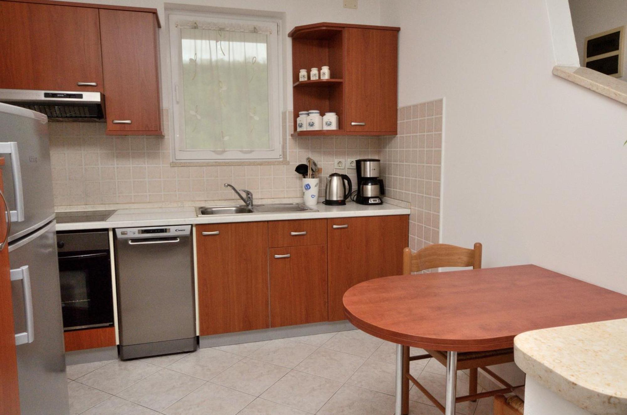 Apartments Marijana Ičići Екстериор снимка