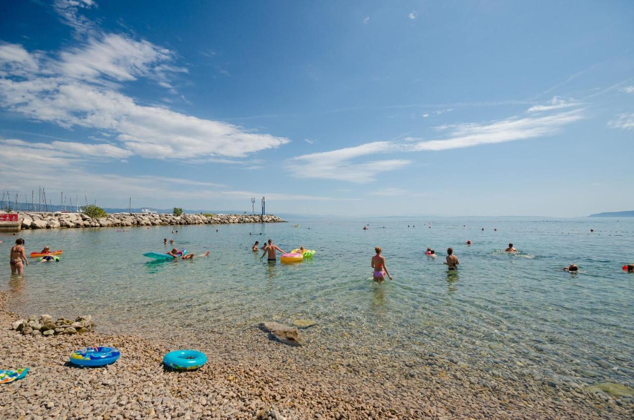 Apartments Marijana Ičići Екстериор снимка